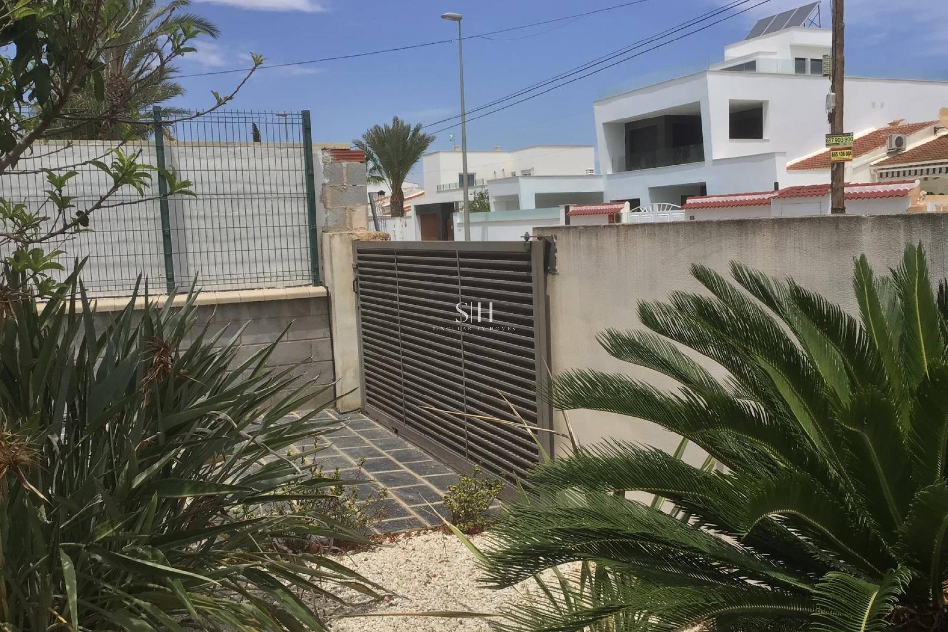 Resale - House - Pilar de la Horadada - Mil Palmeras