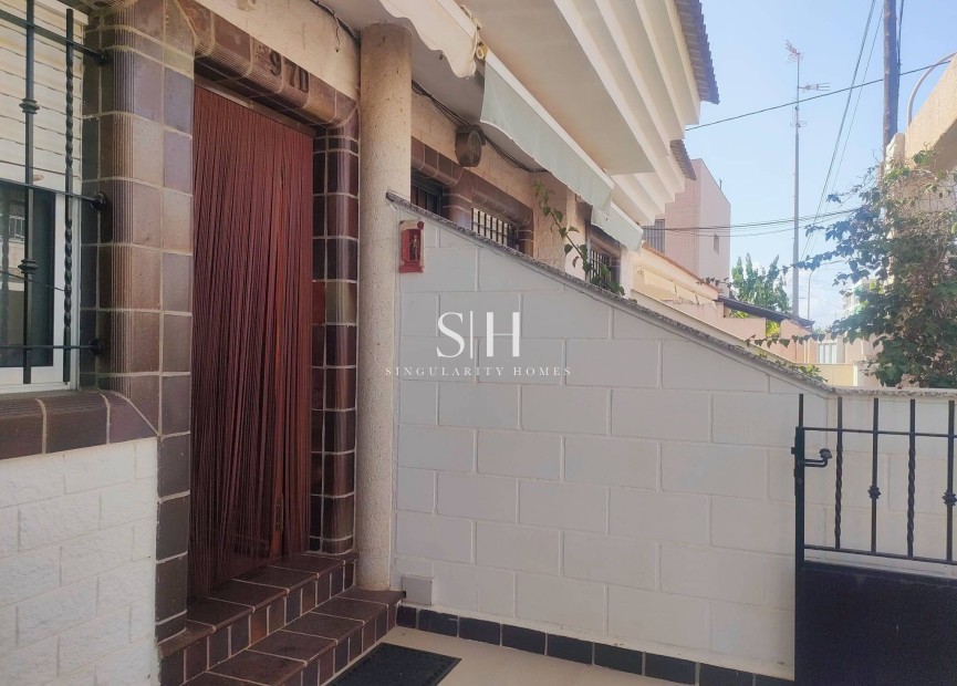 Resale - House - Pilar de la Horadada - Torre De La Horadada