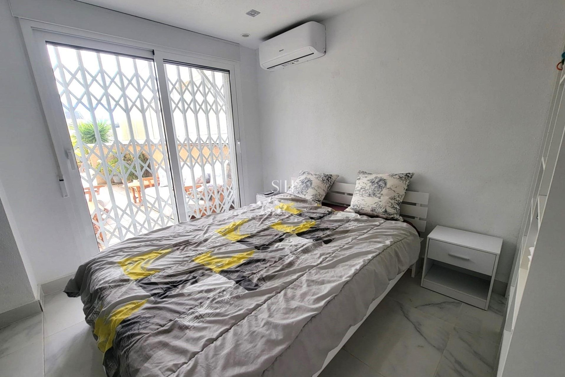 Resale - House - Pilar de la Horadada - Torre De La Horadada