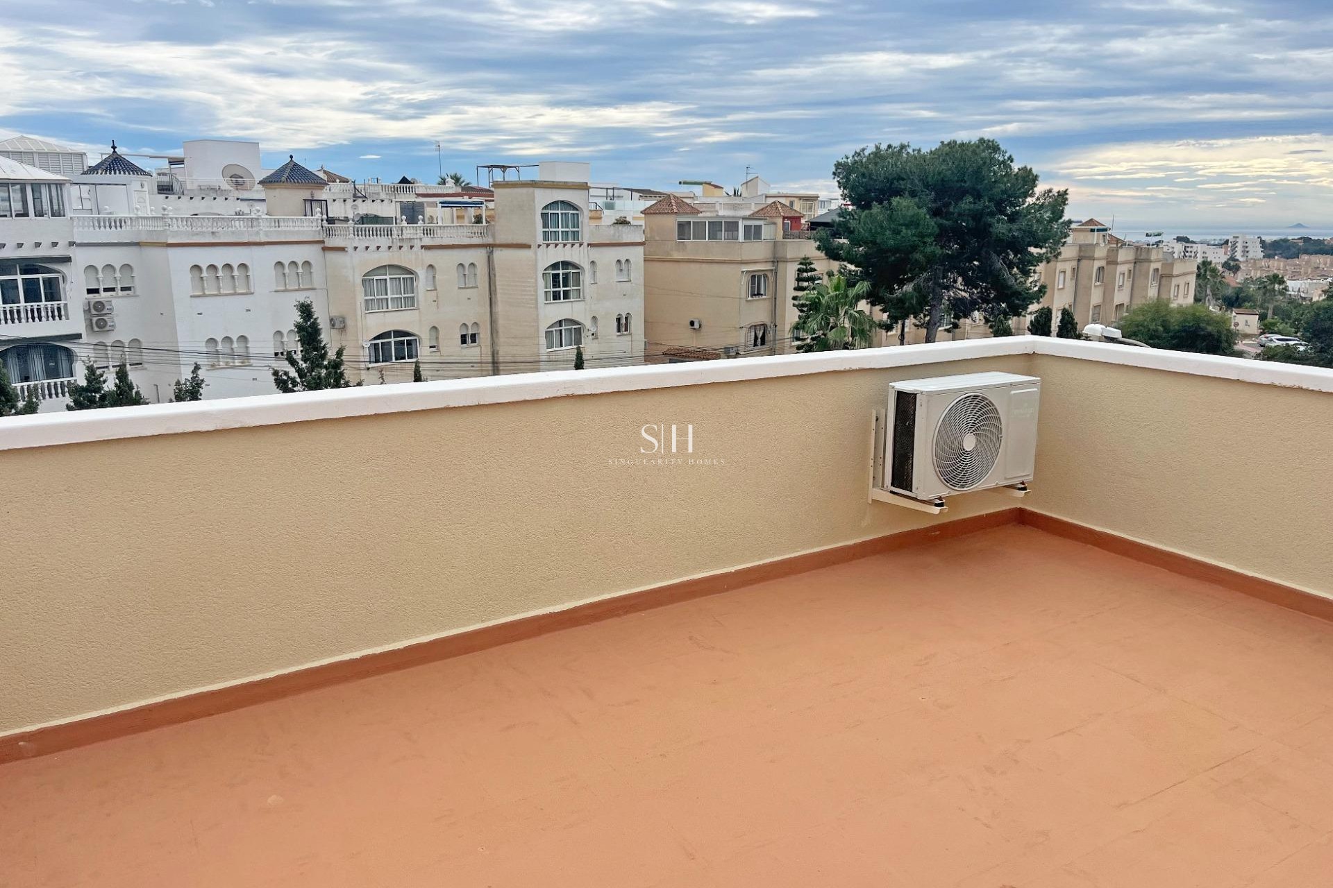 Resale - House - San Miguel de Salinas - Las Filipinas