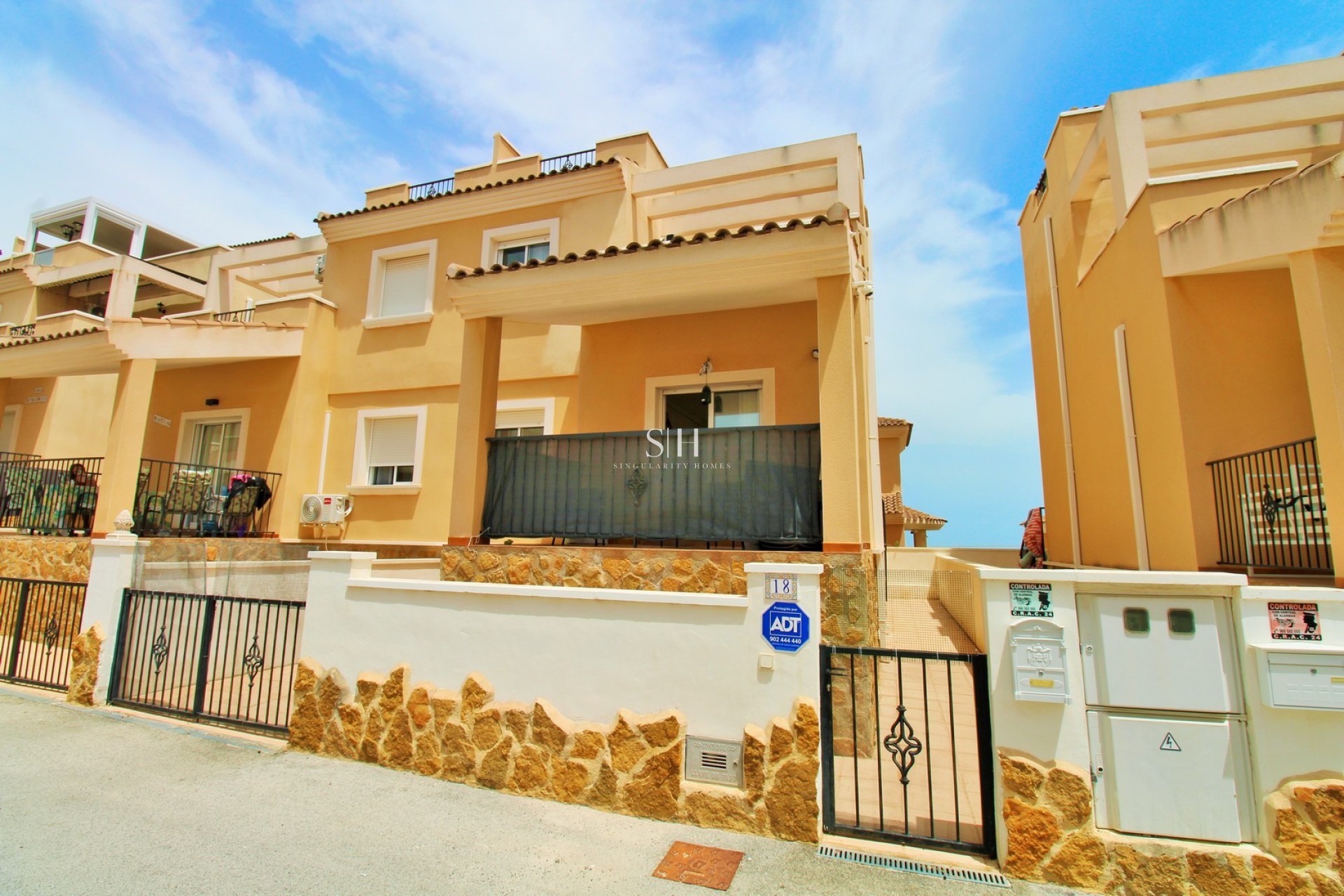 Resale - House - San Miguel de Salinas