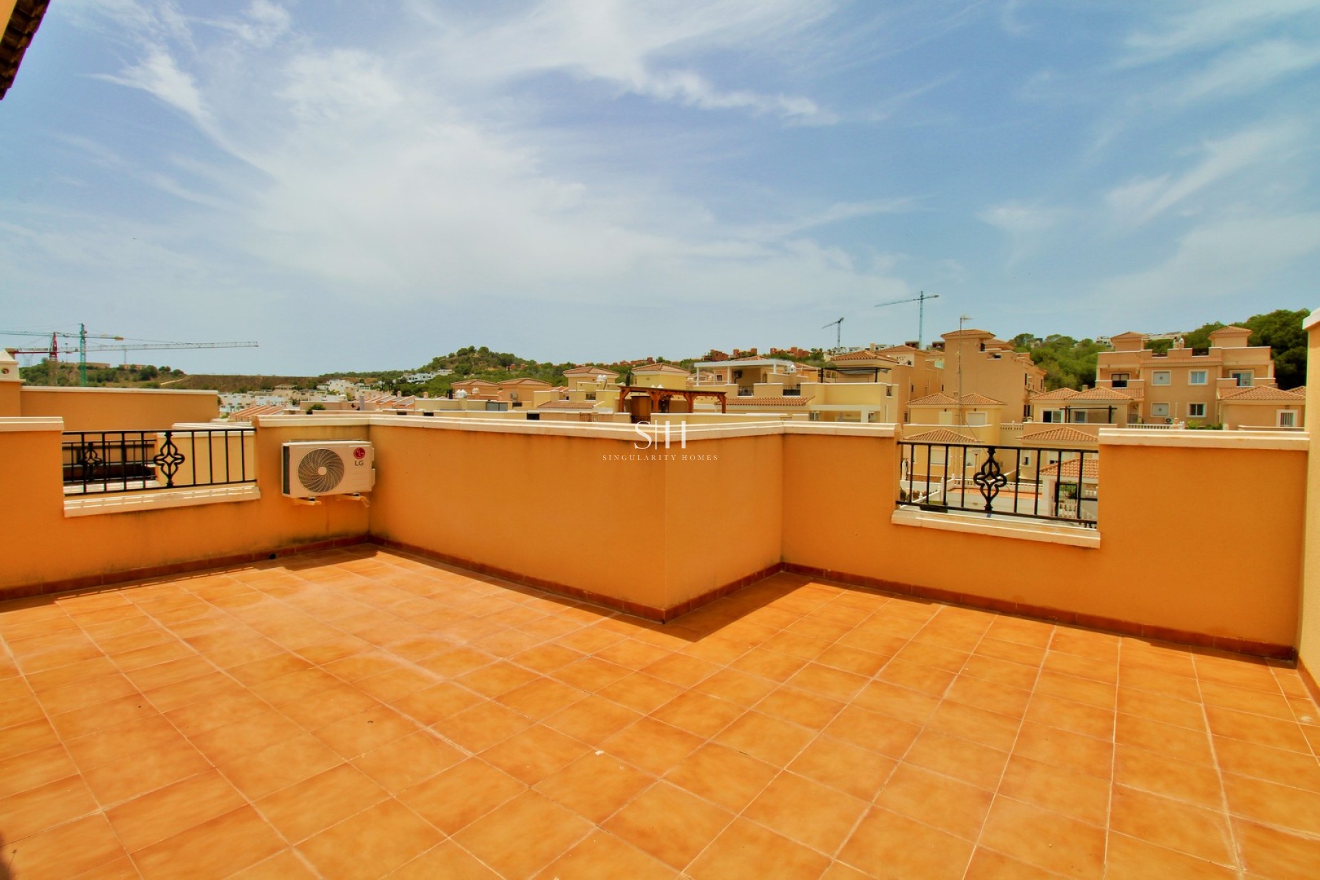 Resale - House - San Miguel de Salinas