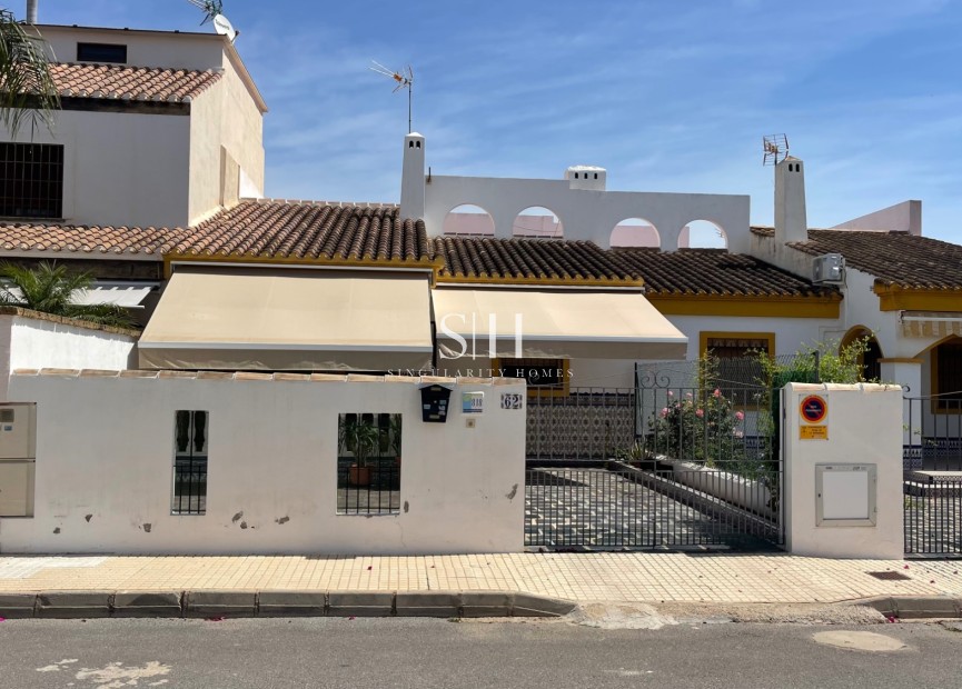 Resale - House - Torre de la Horadada - Costa Blanca