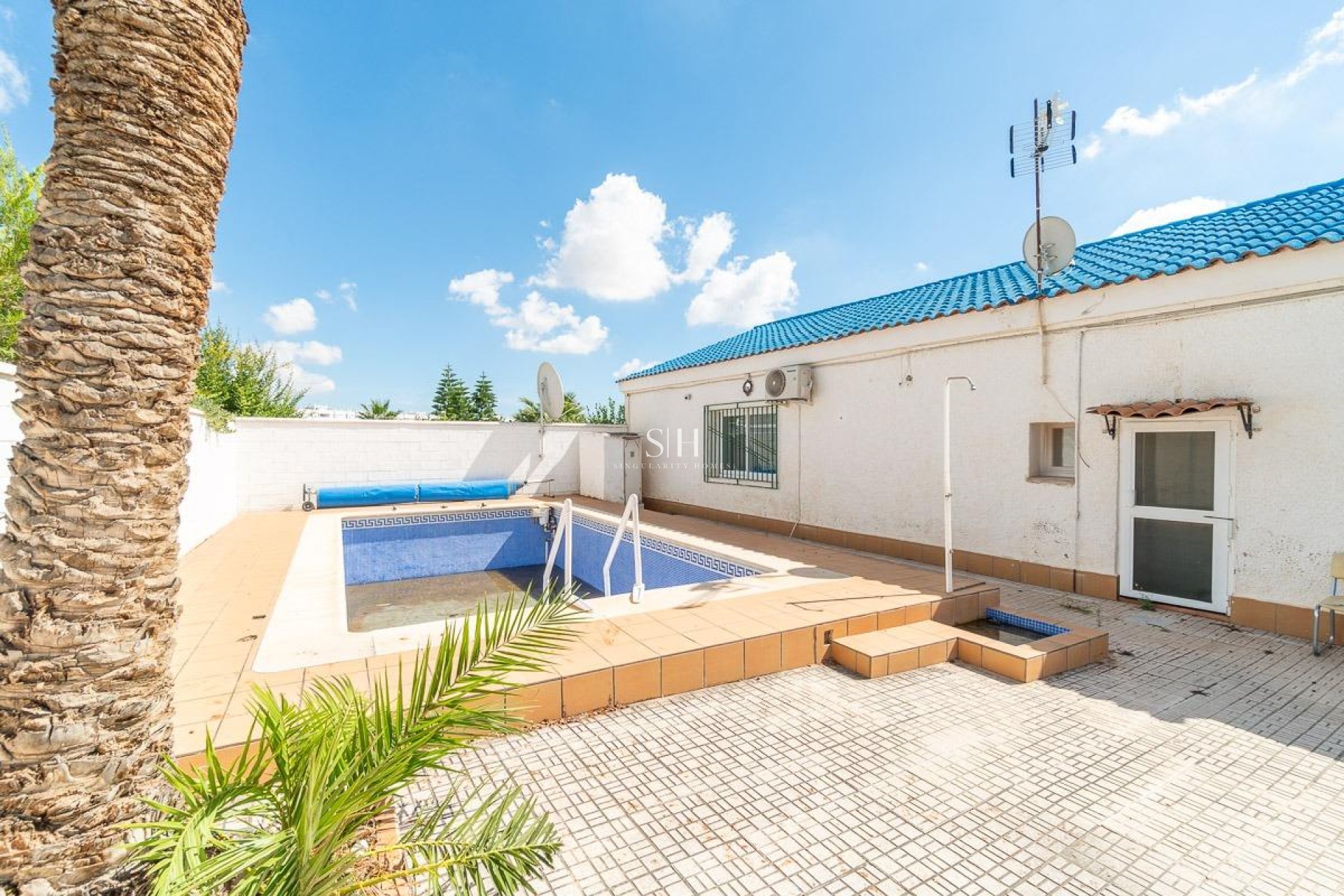 Resale - House - Torre - Pacheco - Roldán