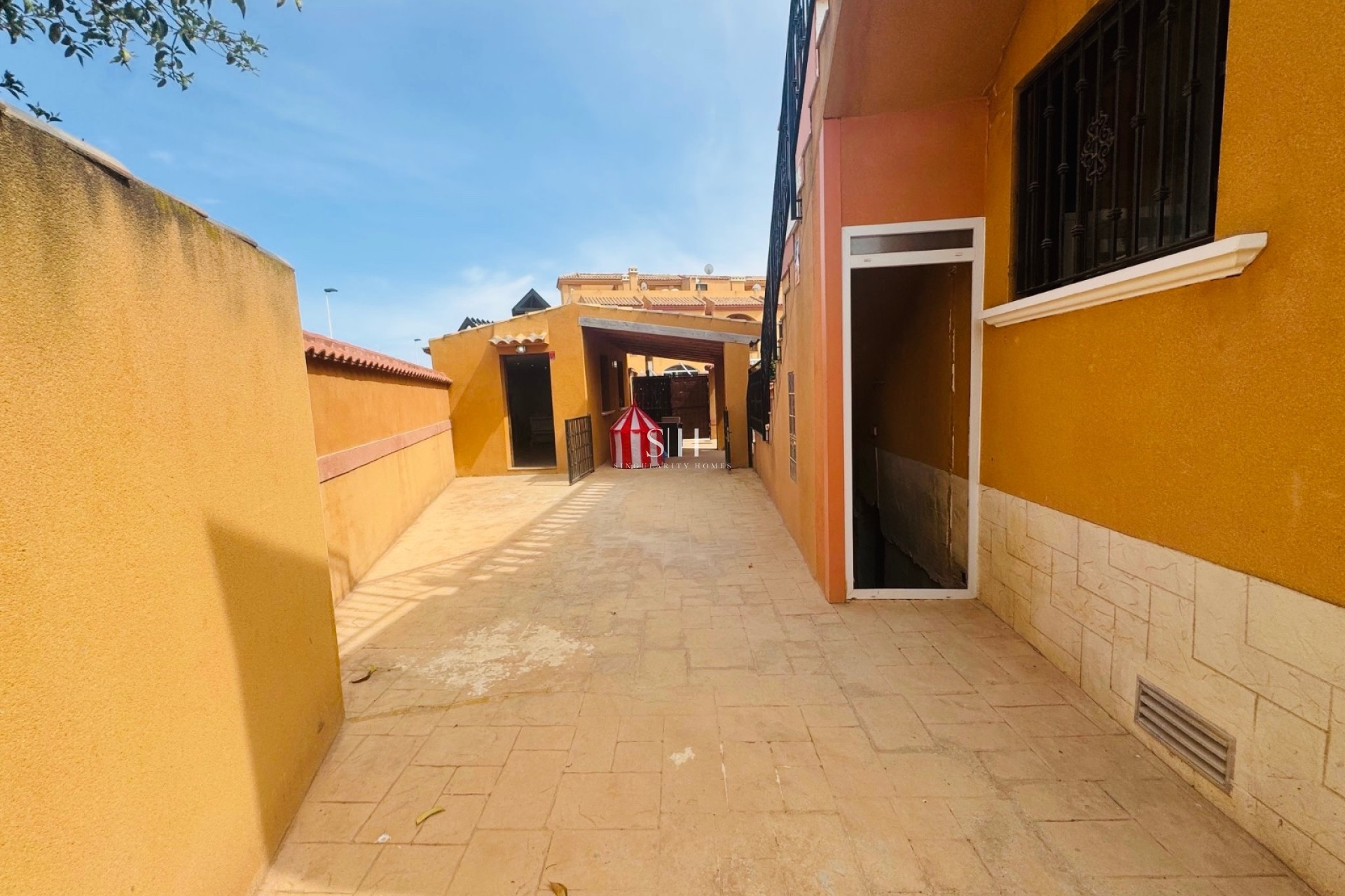 Resale - House - Torrevieja - aguas nuevas