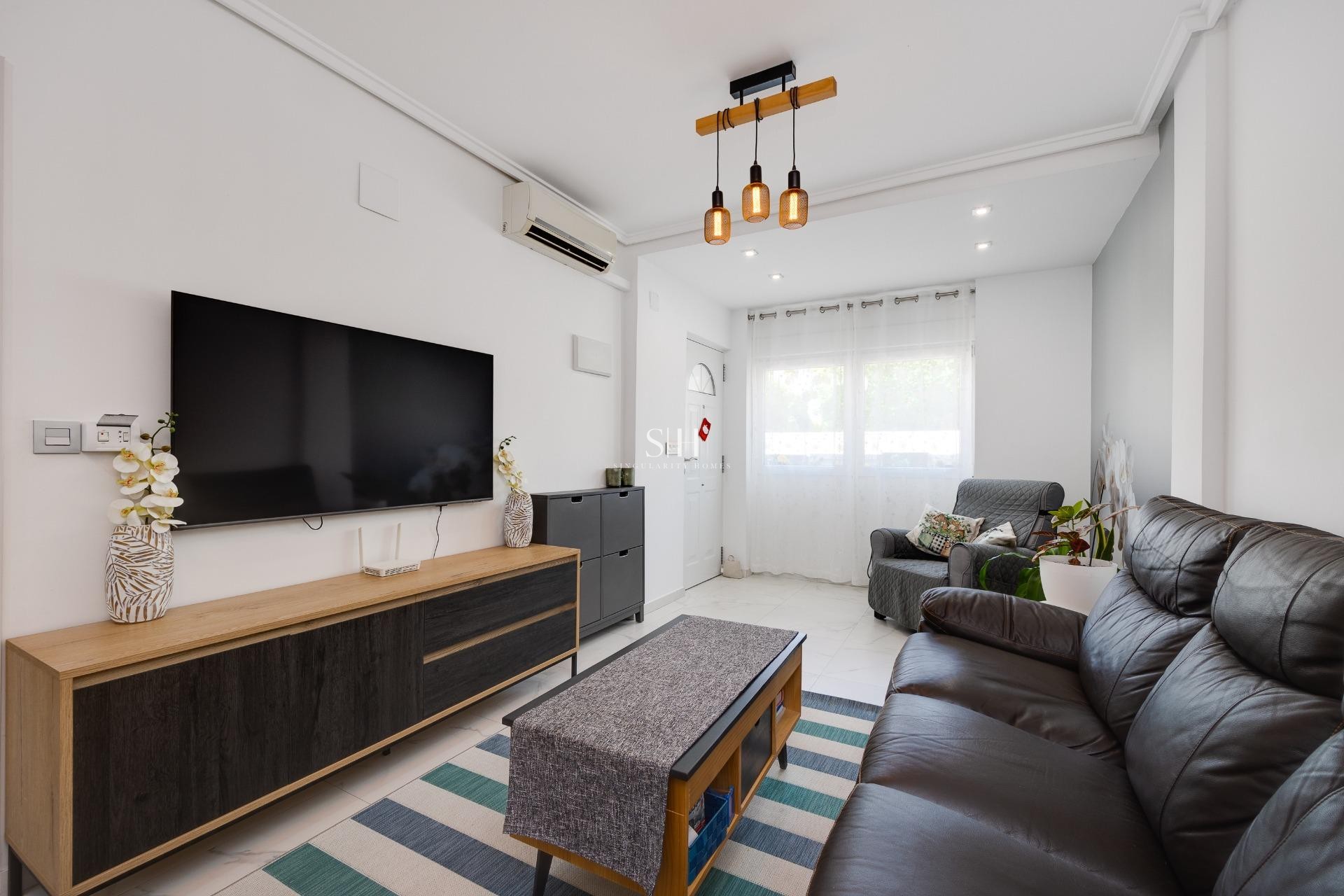 Resale - House - Torrevieja - aguas nuevas
