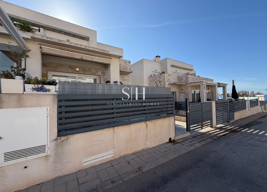 Resale - House - Torrevieja - aguas nuevas