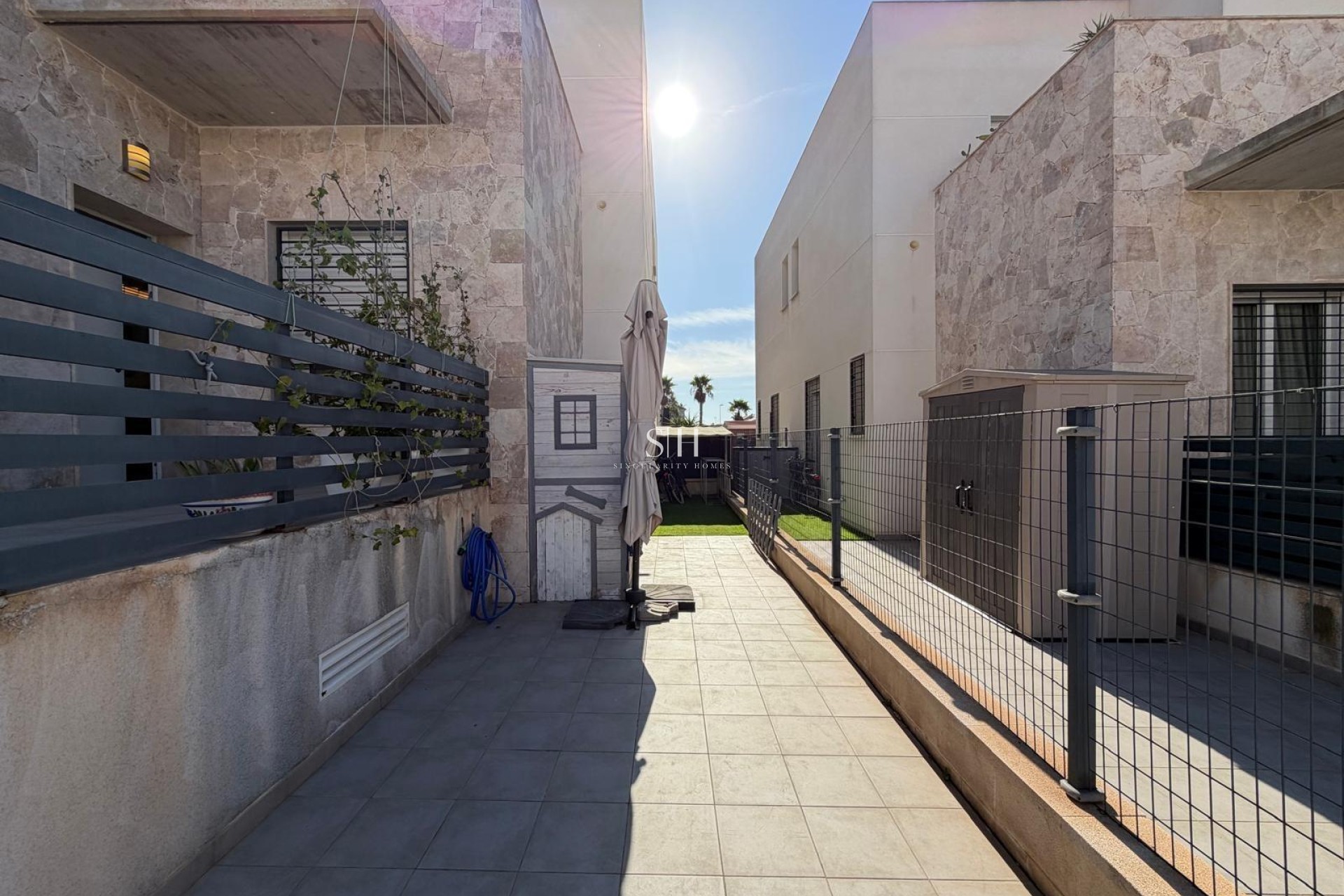 Resale - House - Torrevieja - aguas nuevas
