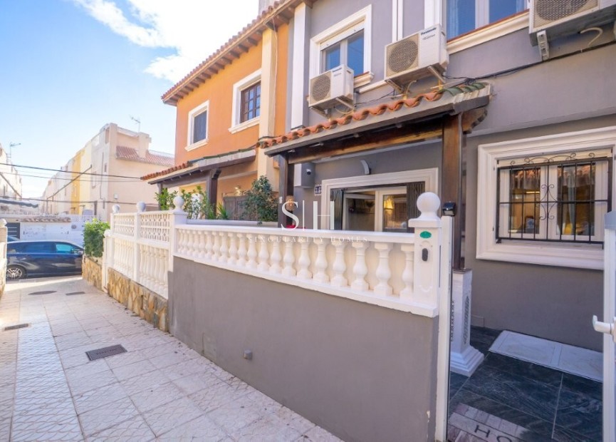Resale - House - Torrevieja - Cabo Cervera