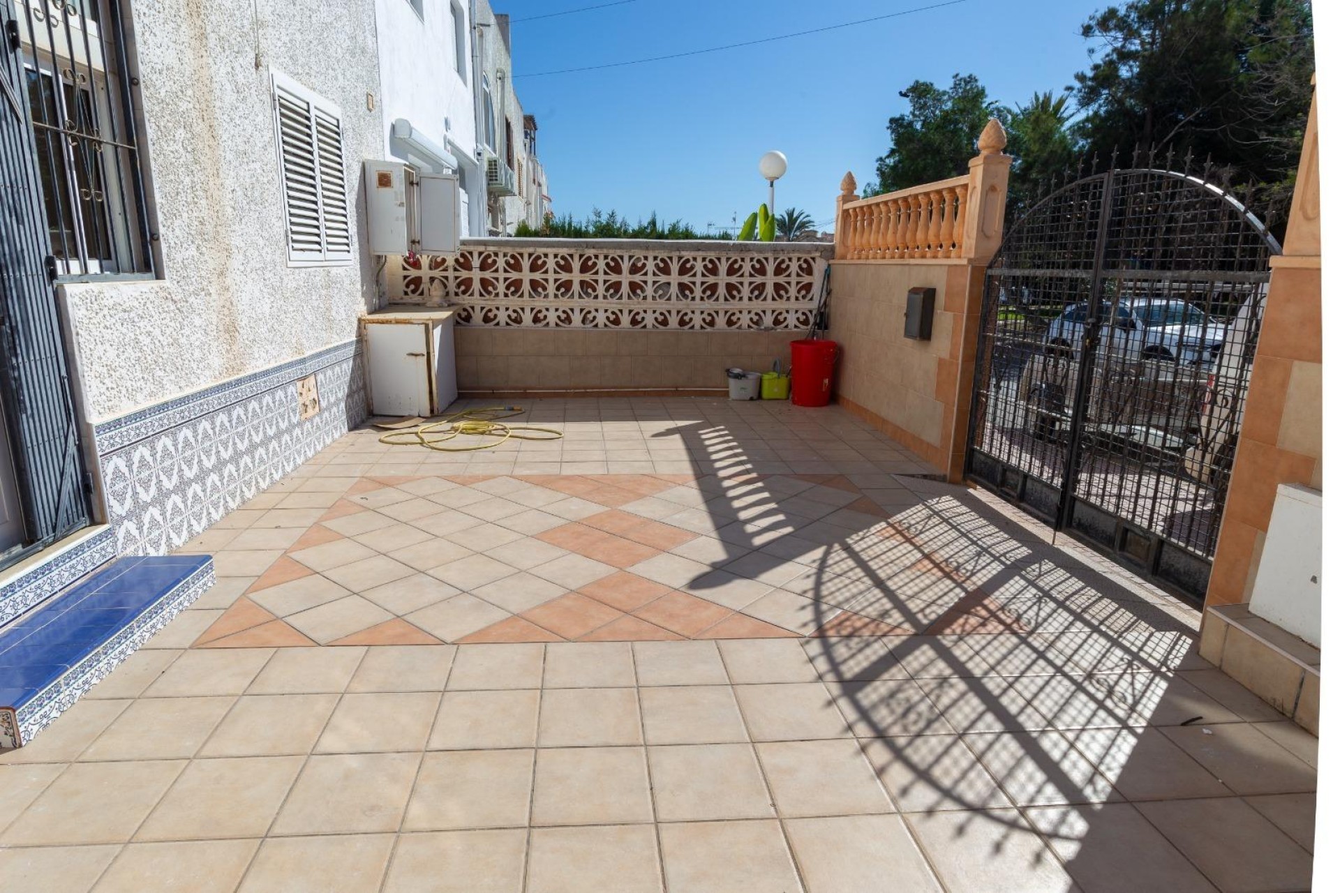 Resale - House - Torrevieja - Calas Blanca