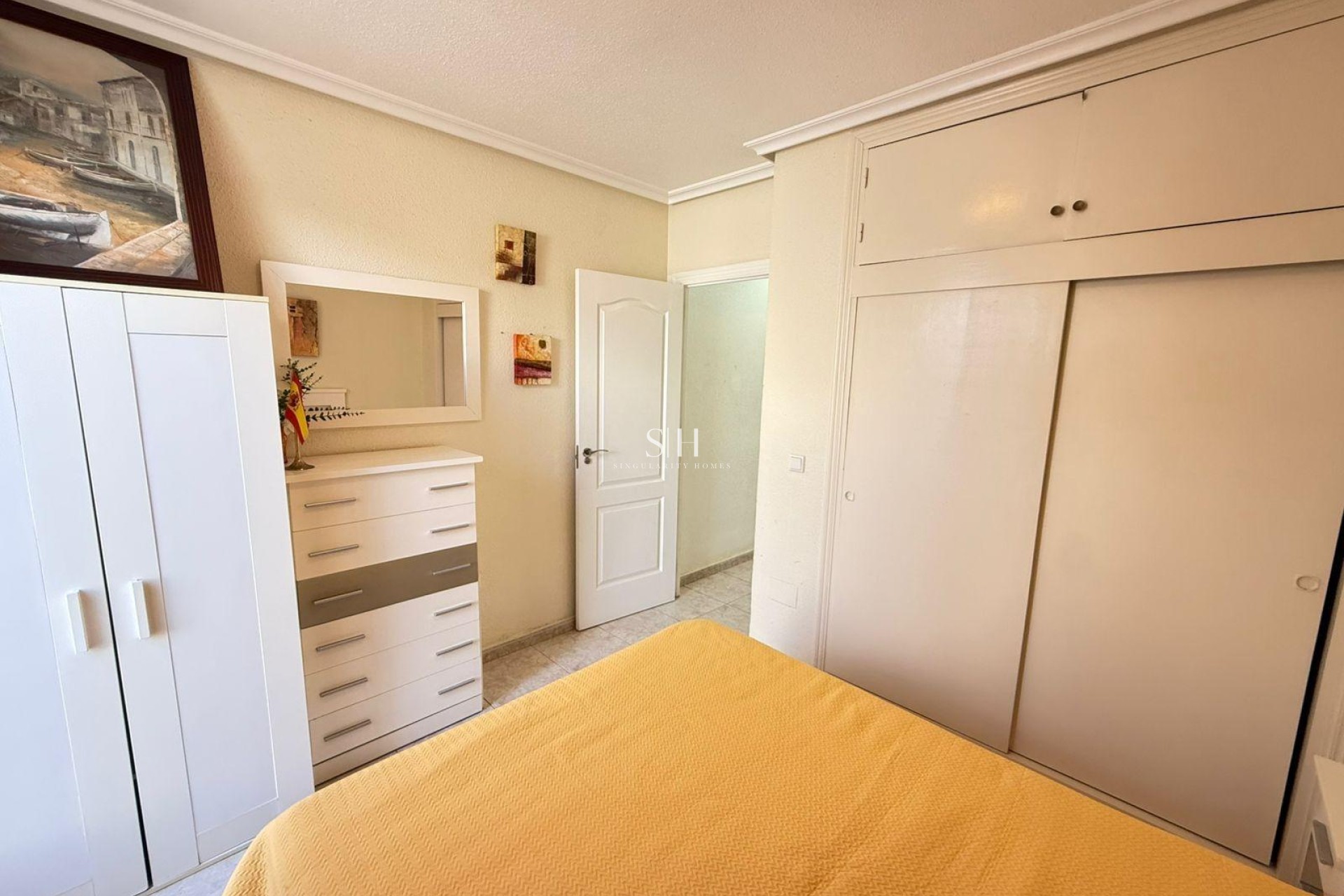 Resale - House - Torrevieja - Calas Blanca