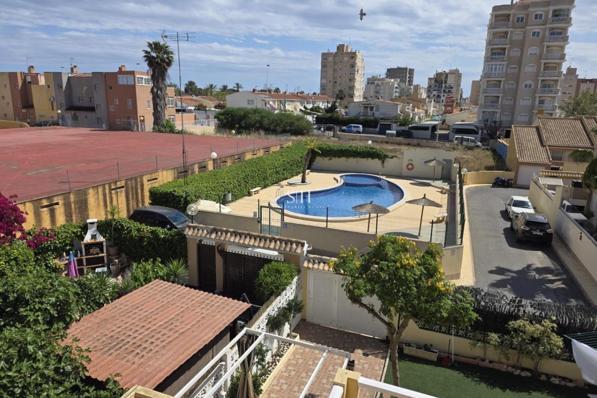 Resale - House - Torrevieja - Calas Blanca