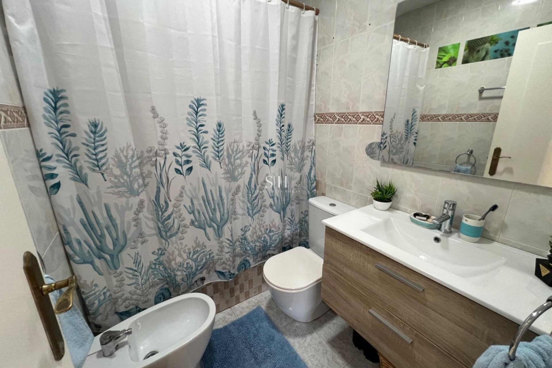 Resale - House - Torrevieja - Calas Blanca