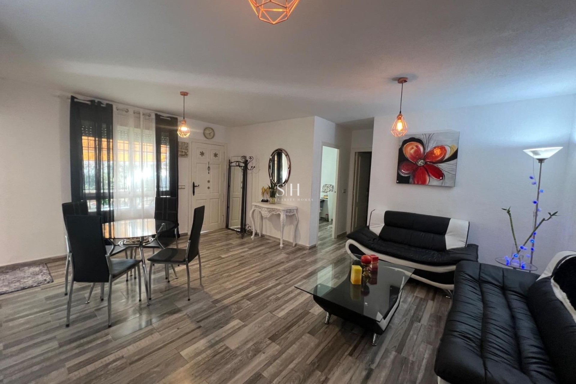 Resale - House - Torrevieja - Calas Blanca