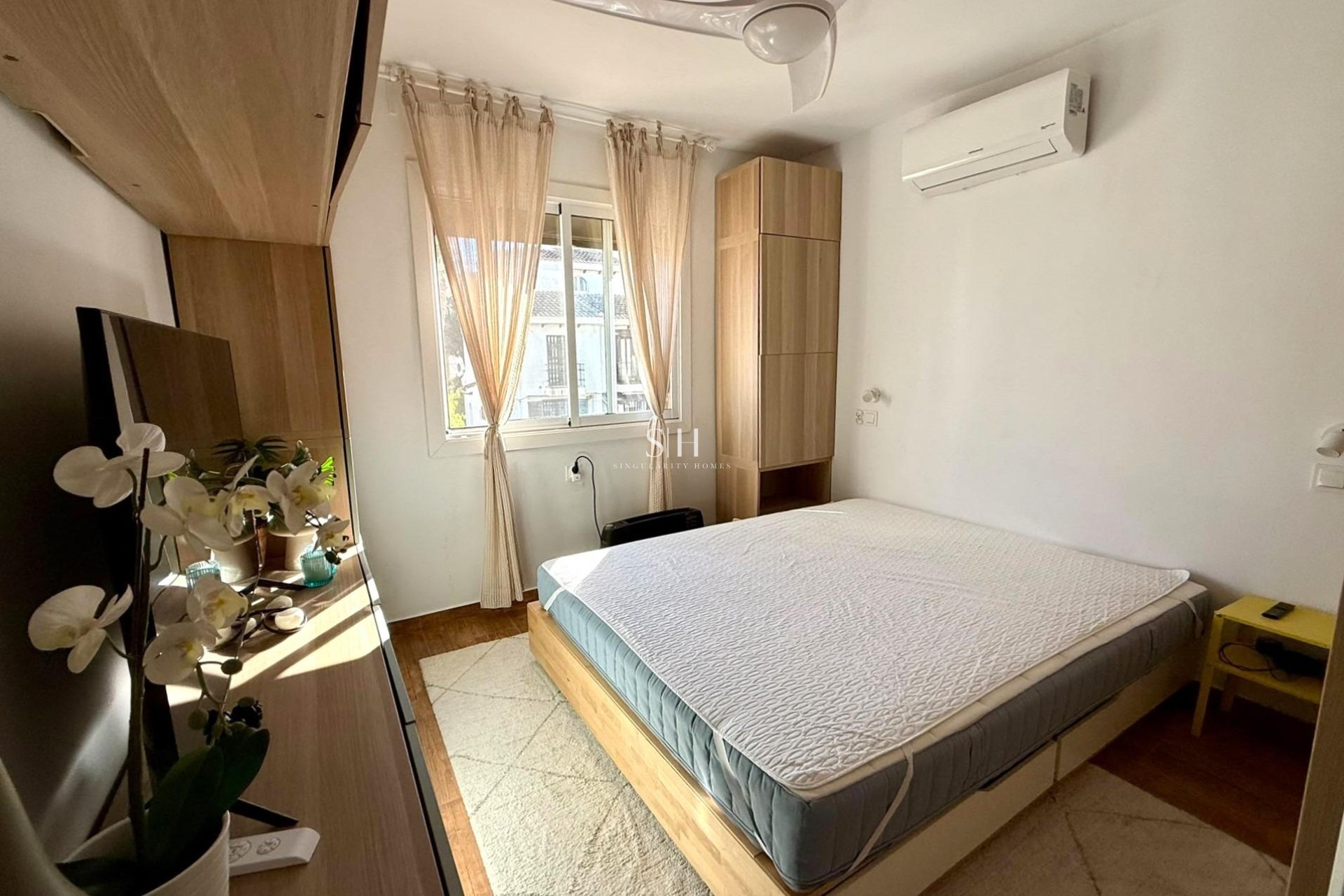 Resale - House - Torrevieja - Calas Blanca