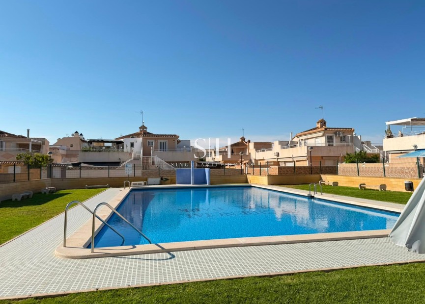Resale - House - Torrevieja - Carrefour