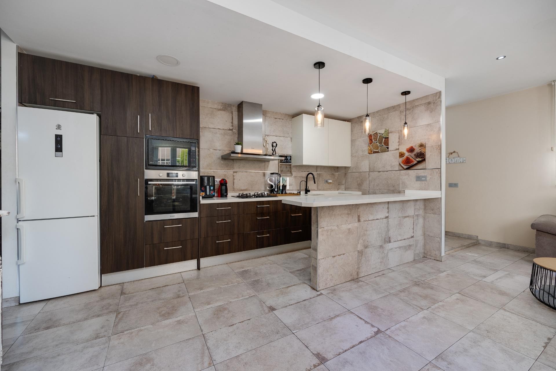 Resale - House - Torrevieja - Centro