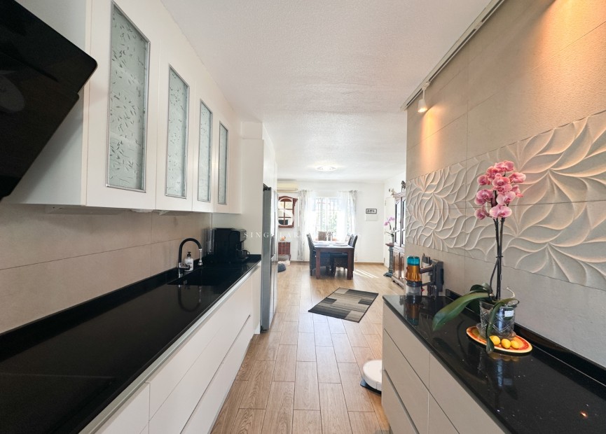 Resale - House - Torrevieja - Costa Blanca