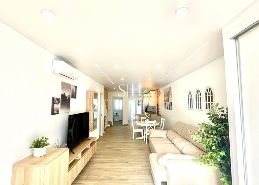 Resale - House - Torrevieja - Estacion De Autobuses