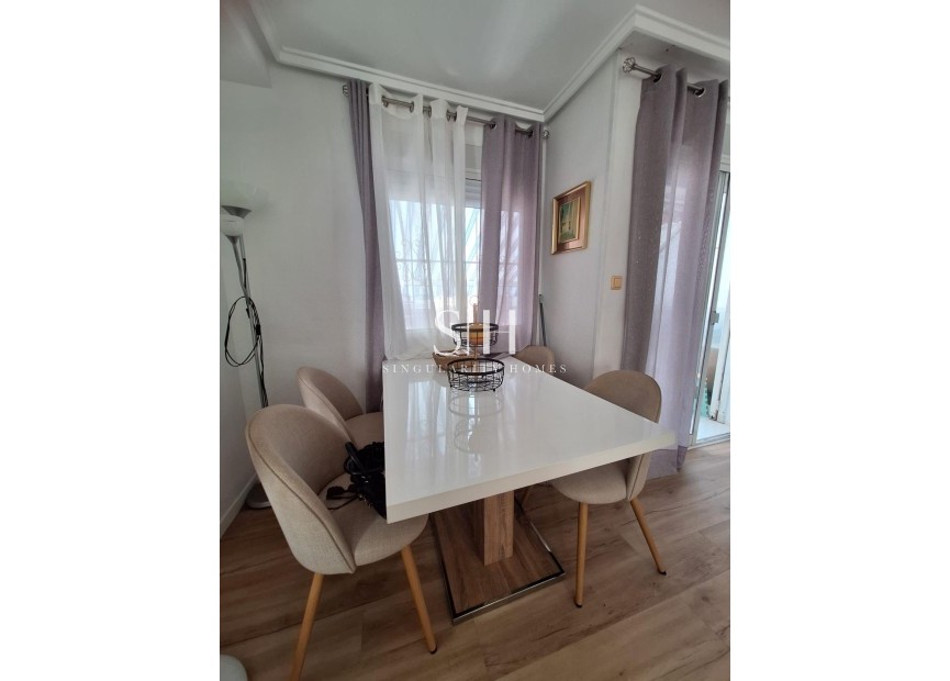 Resale - House - Torrevieja - Habaneras