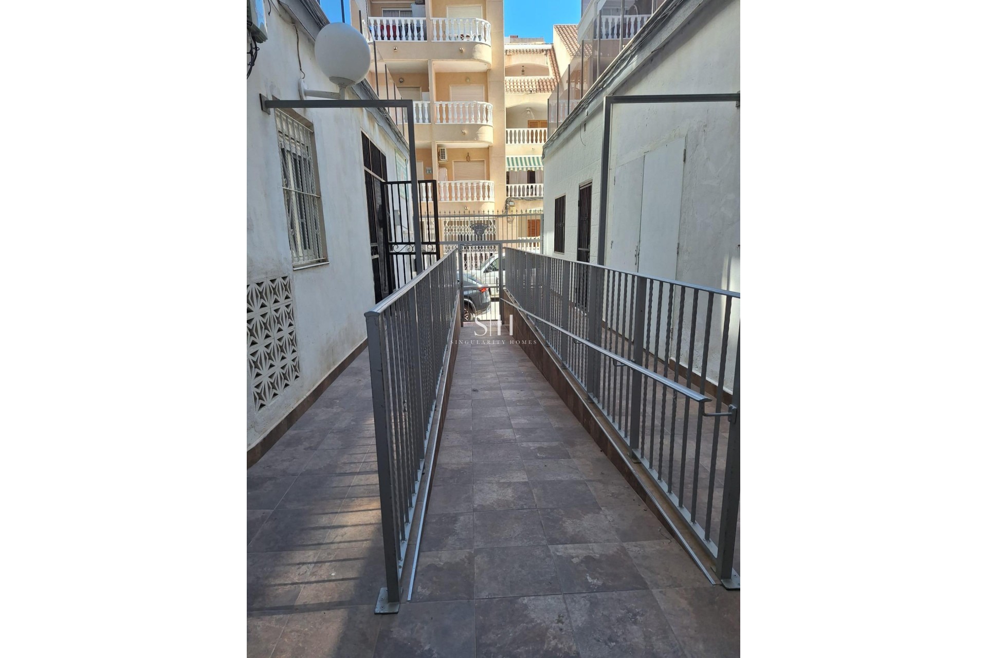 Resale - House - Torrevieja - Habaneras