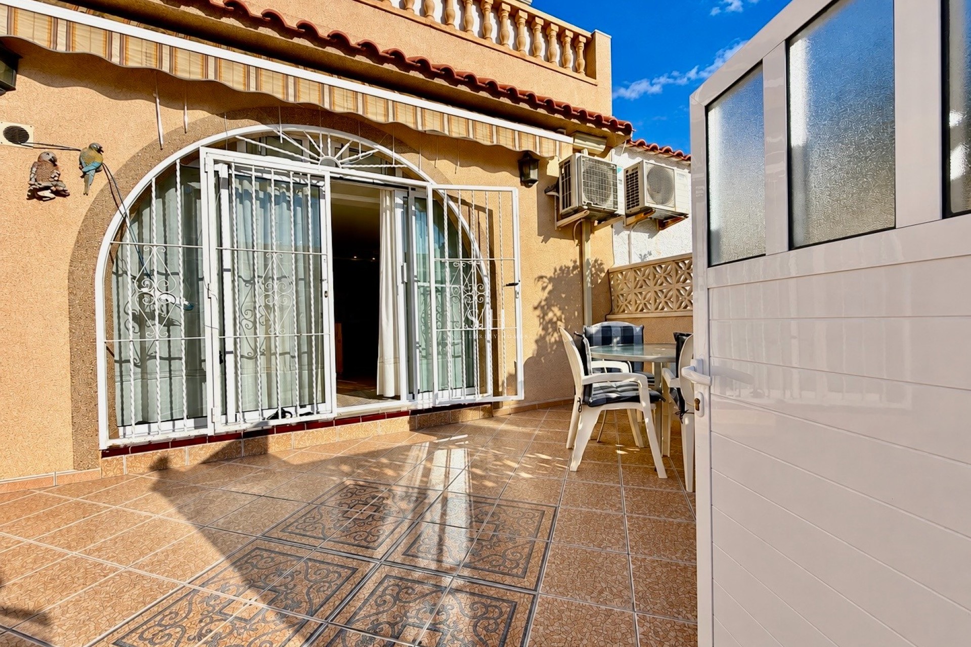 Resale - House - Torrevieja - La Siesta/ El Chaparral