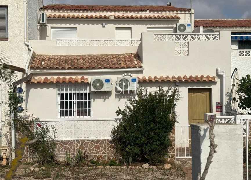 Resale - House - Torrevieja - La Siesta - El Salado - Torreta