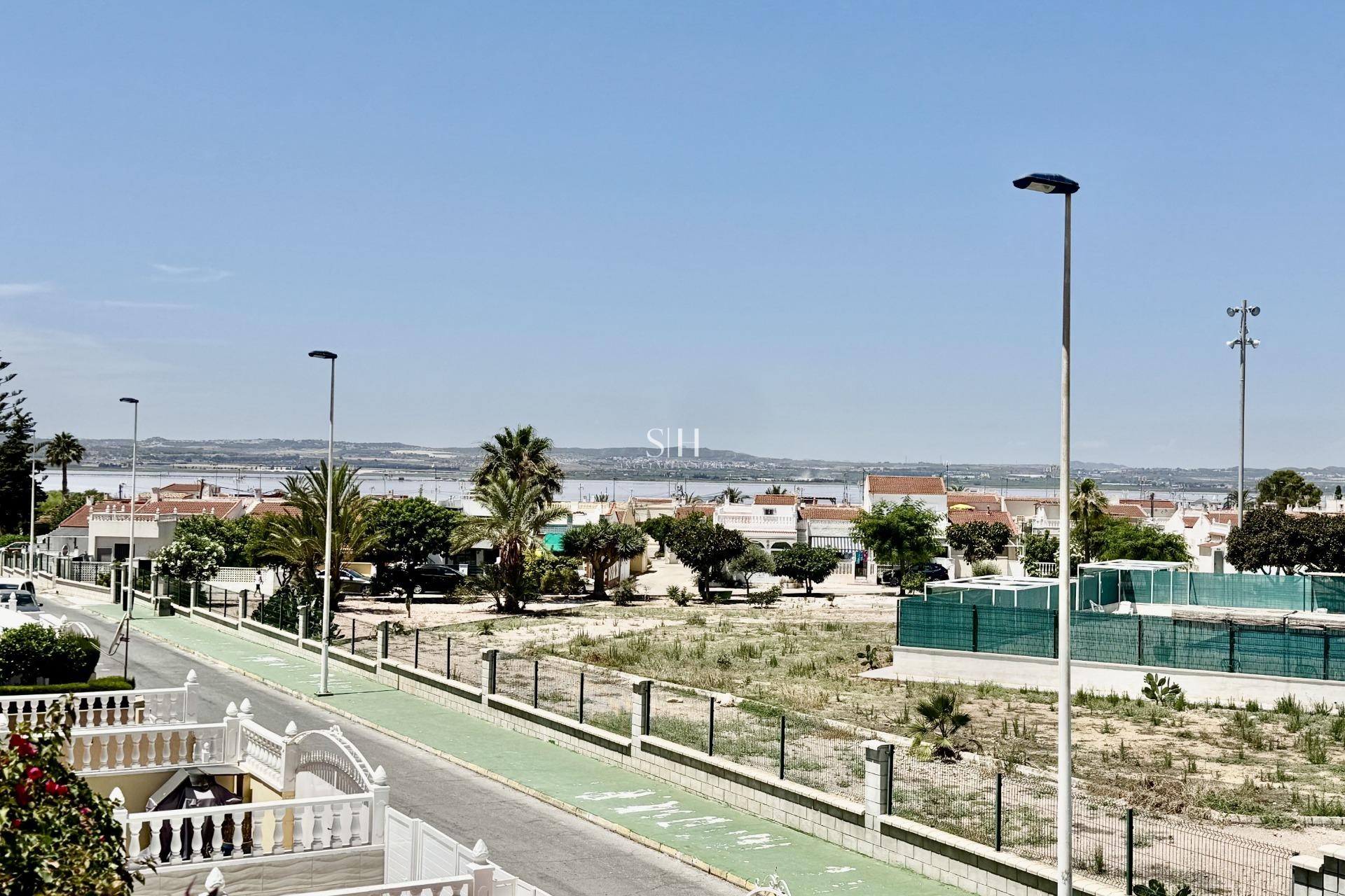 Resale - House - Torrevieja - La Siesta - El Salado - Torreta