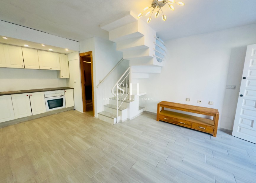 Resale - House - Torrevieja - La siesta