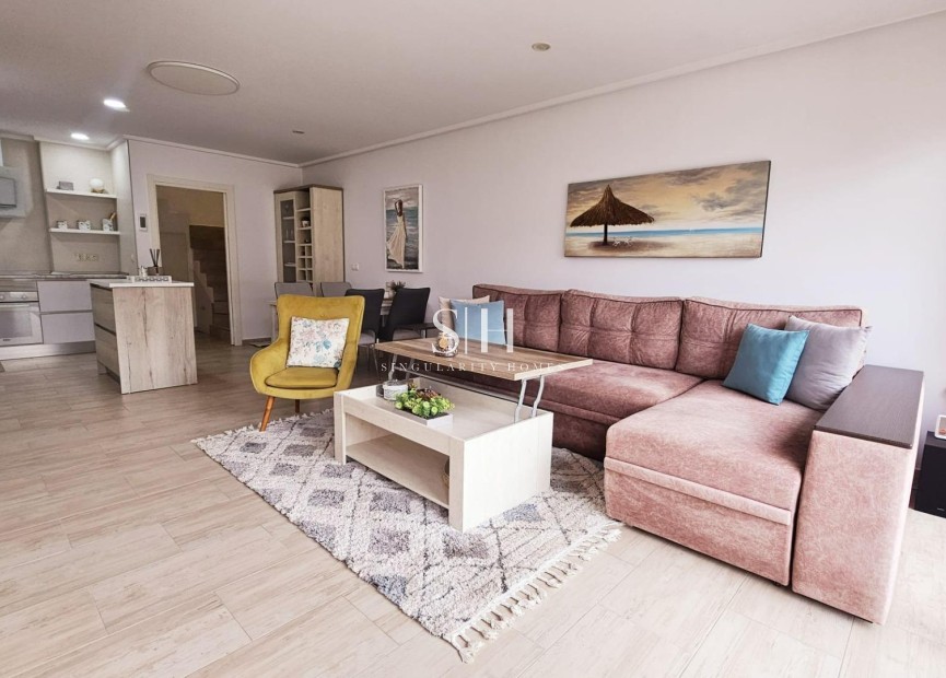 Resale - House - Torrevieja - La siesta