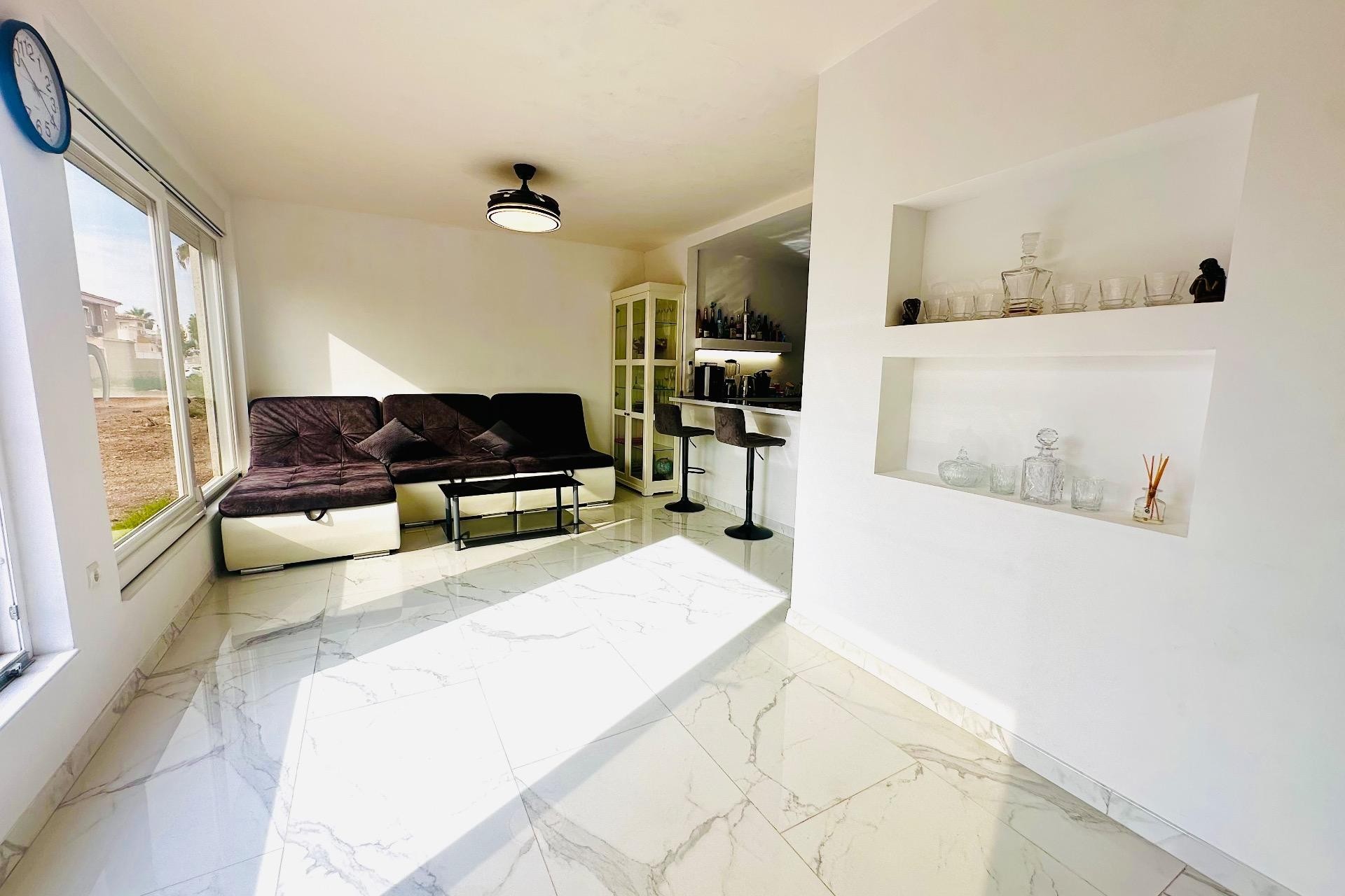 Resale - House - Torrevieja - Los altos