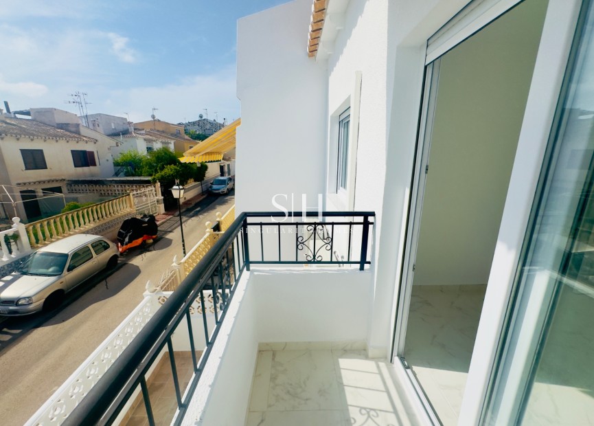 Resale - House - Torrevieja - Los Balcones