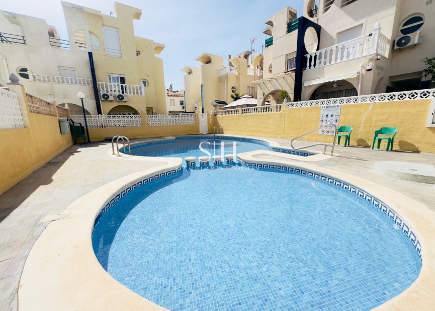 Resale - House - Torrevieja - Los Frutales