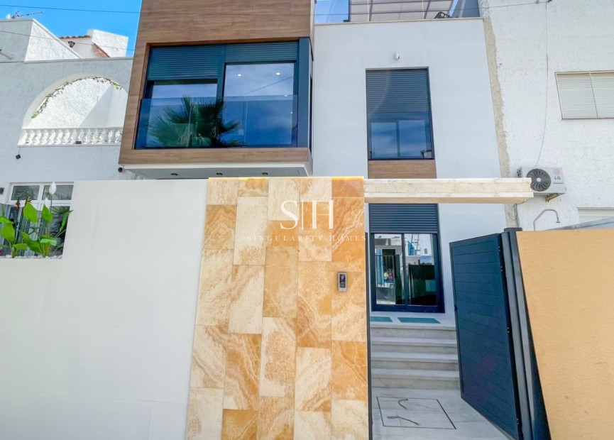 Resale - House - Torrevieja - Nueva Torrevieja - Aguas Nuevas