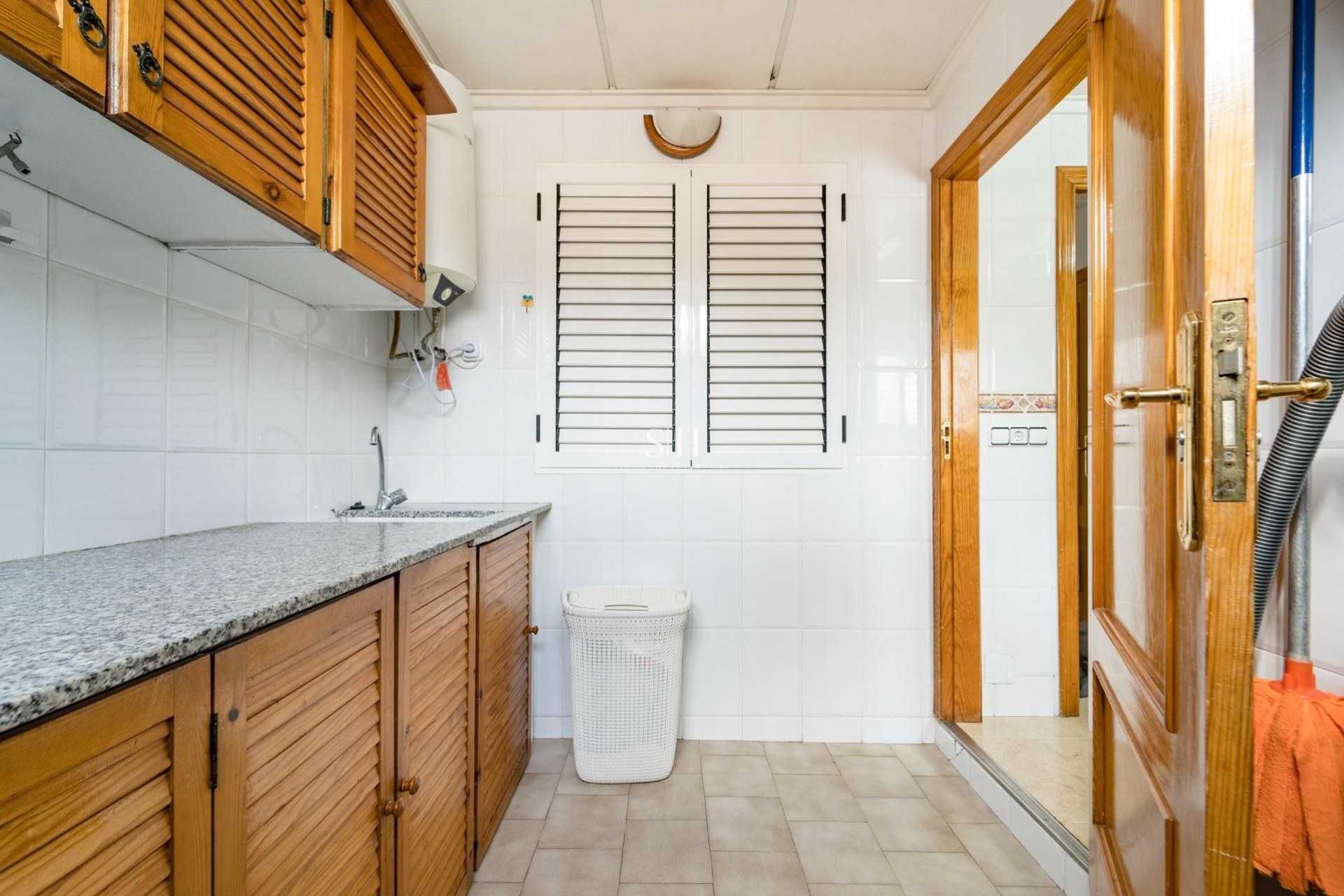 Resale - House - Torrevieja - Playa De Los Naufragos