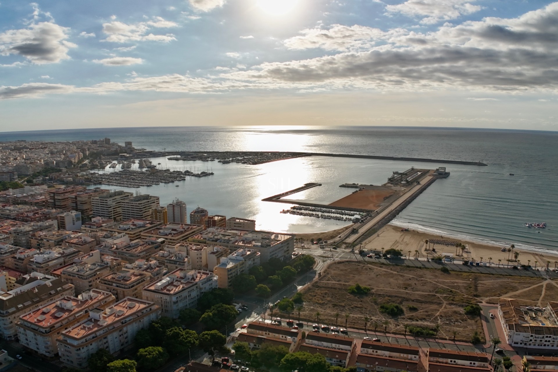 Resale - House - Torrevieja - Playa de los Naufragos