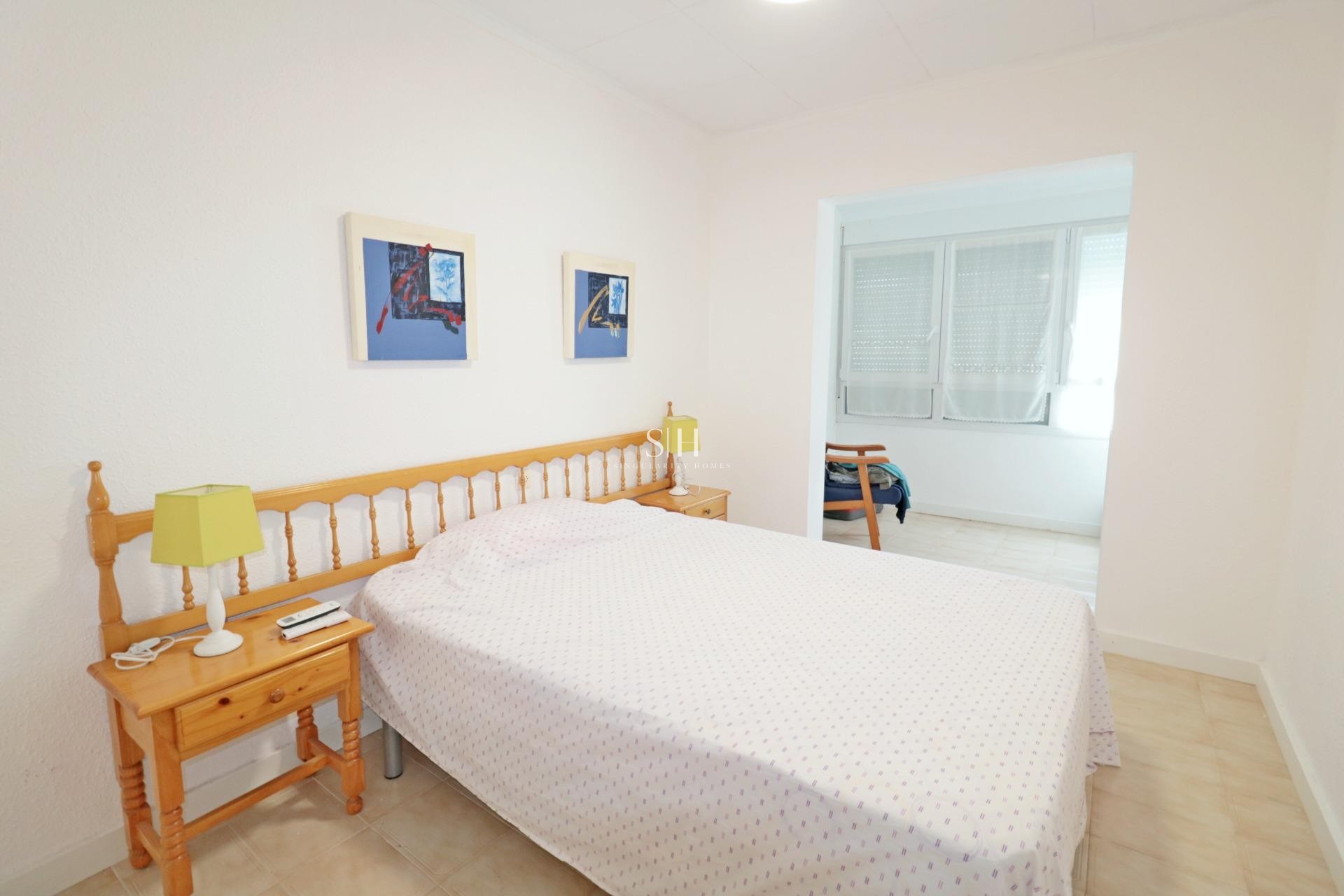 Resale - House - Torrevieja - Playa De Los Naufragos