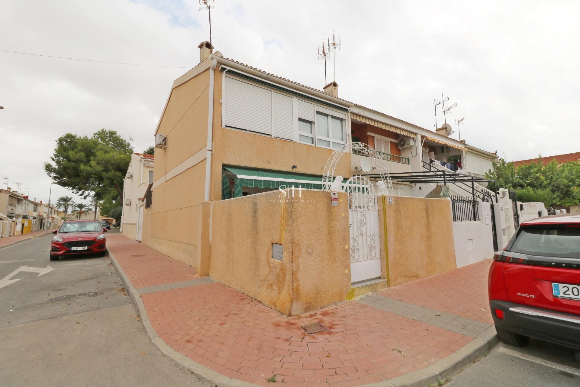Resale - House - Torrevieja - Playa De Los Naufragos
