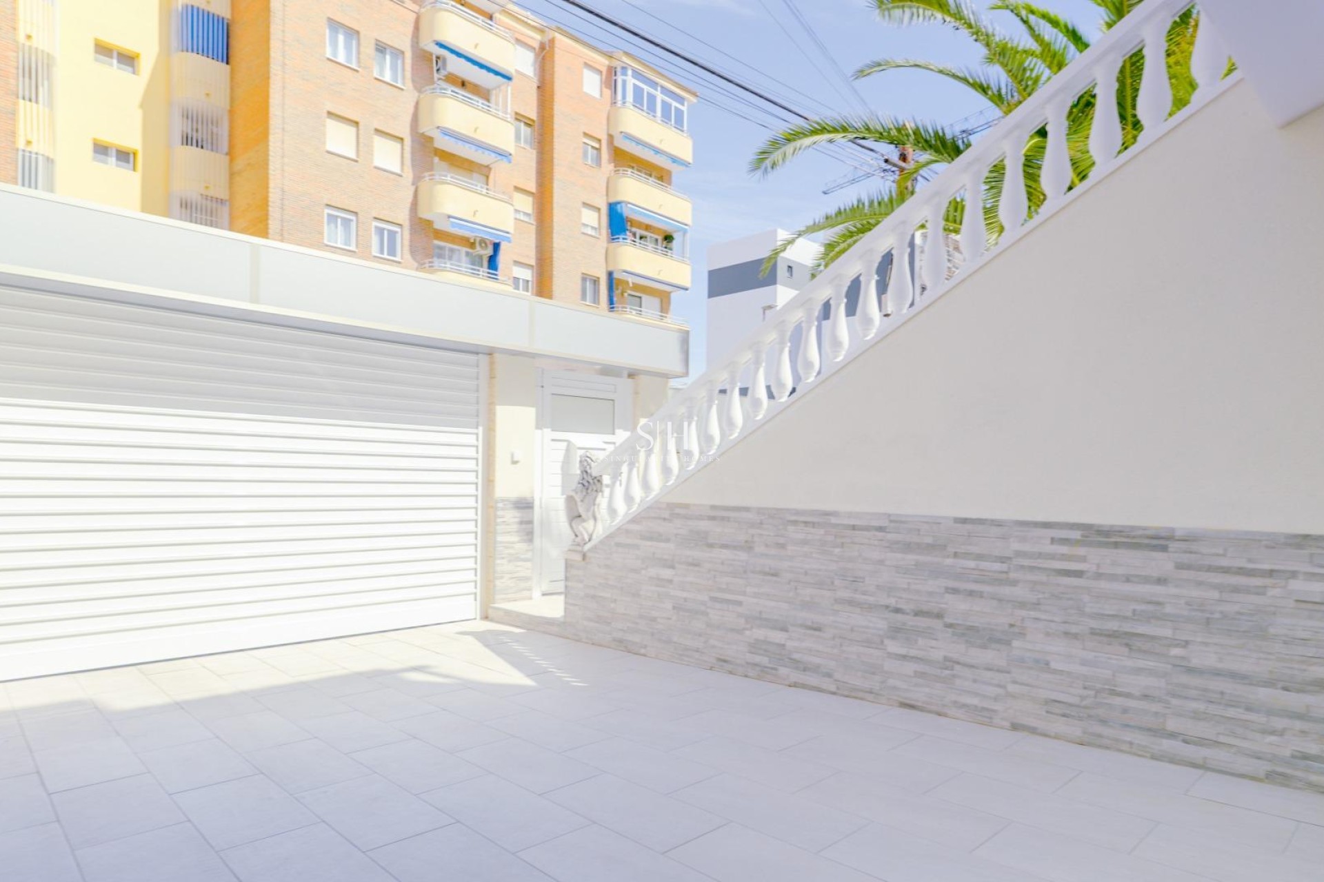Resale - House - Torrevieja - Punta prima