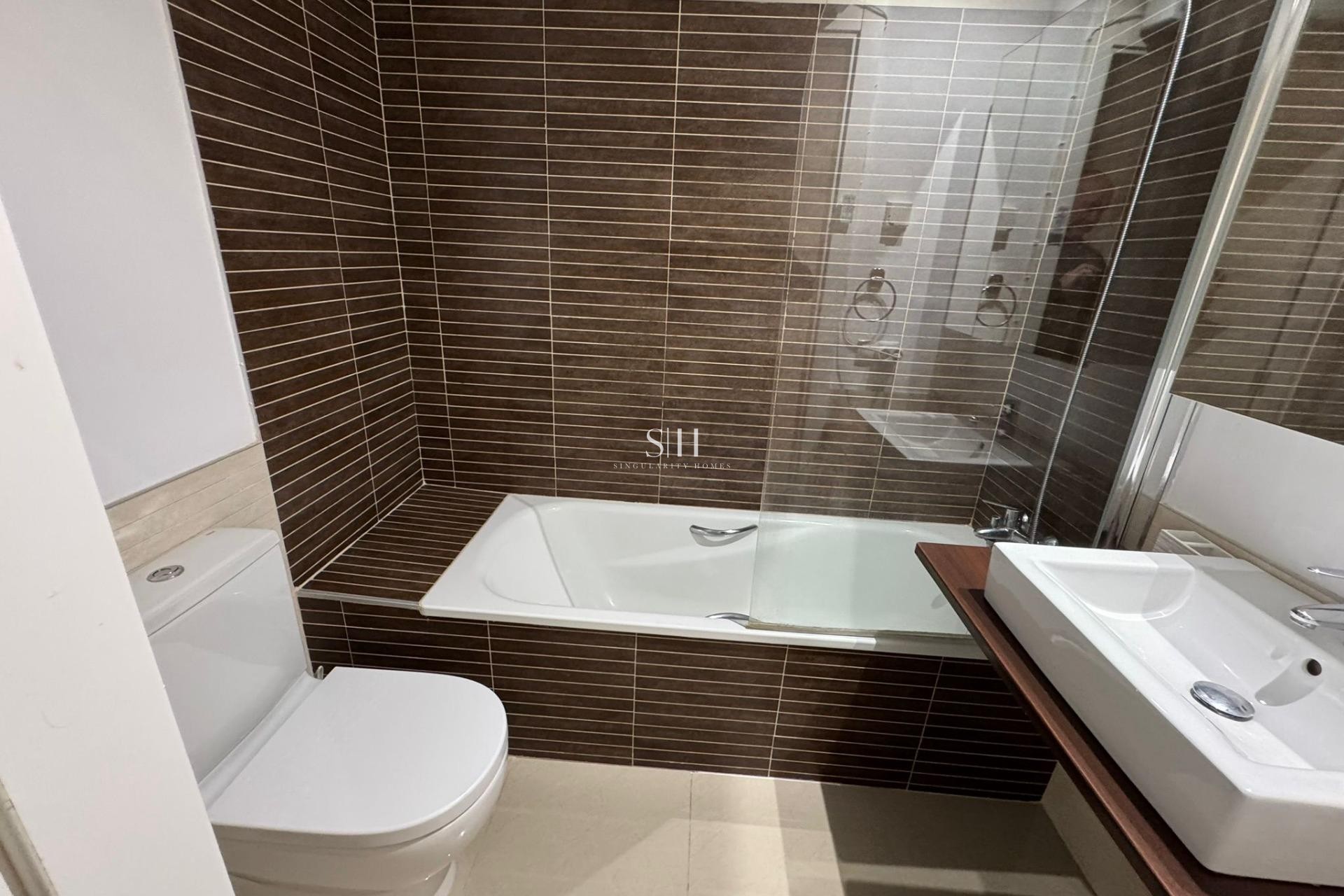 Resale - House - Torrevieja - Punta prima