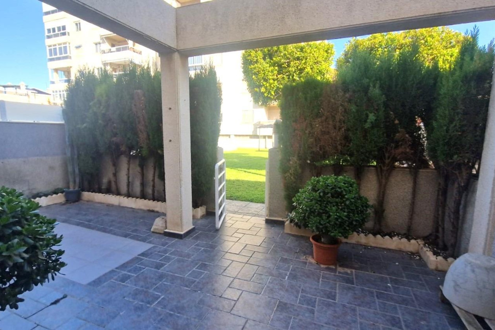 Resale - House - Torrevieja - Torreblanca