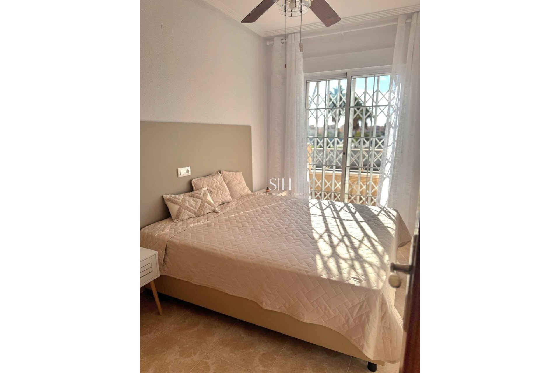 Resale - House - Torrevieja - Torretas