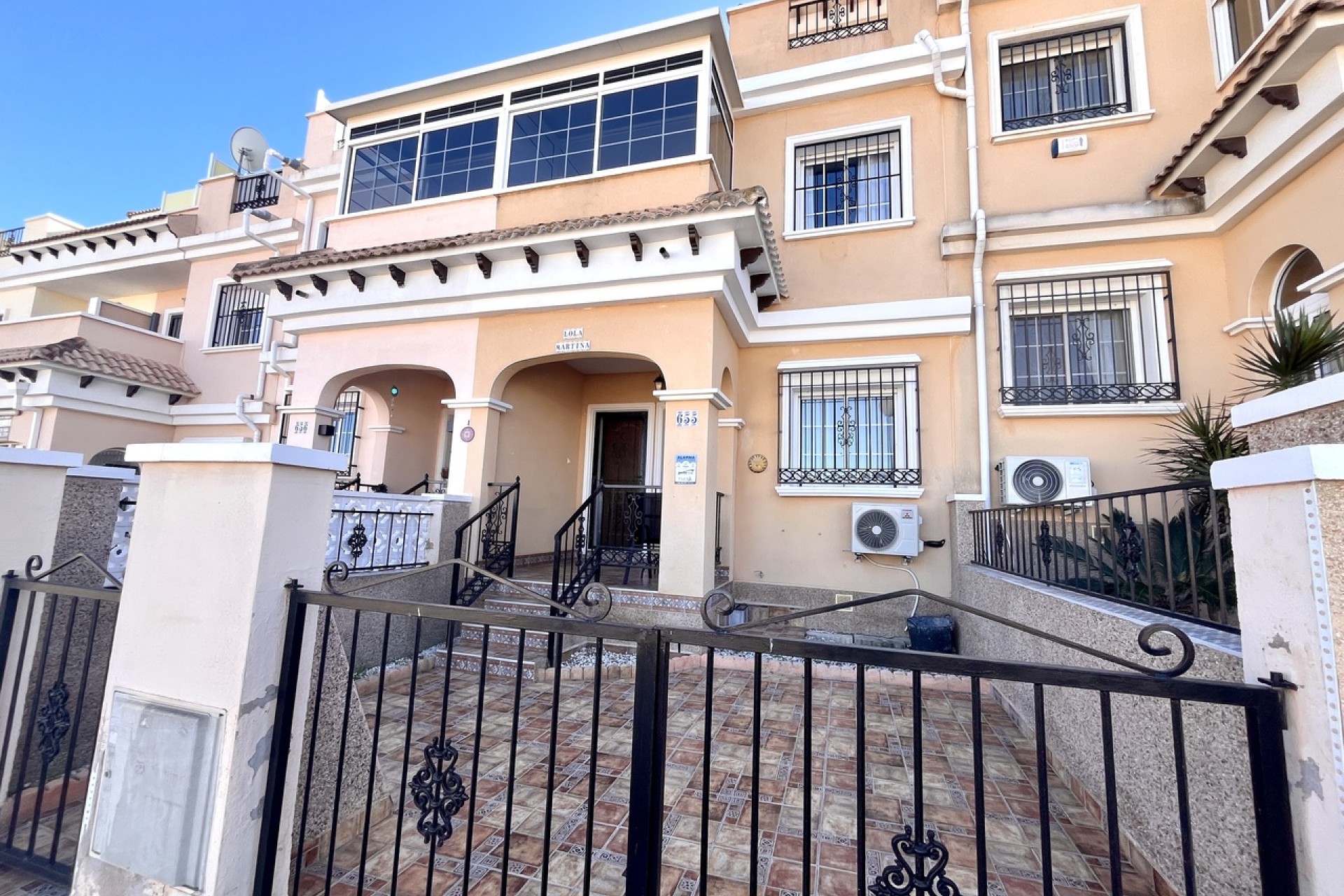 Resale - House - Villamartin - Costa Blanca