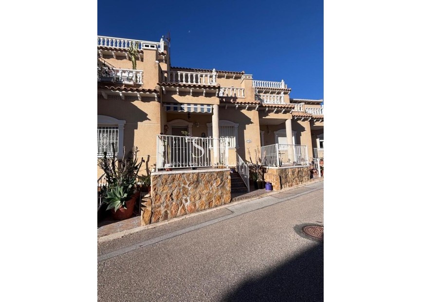 Resale - House - Villamartin - Costa Blanca