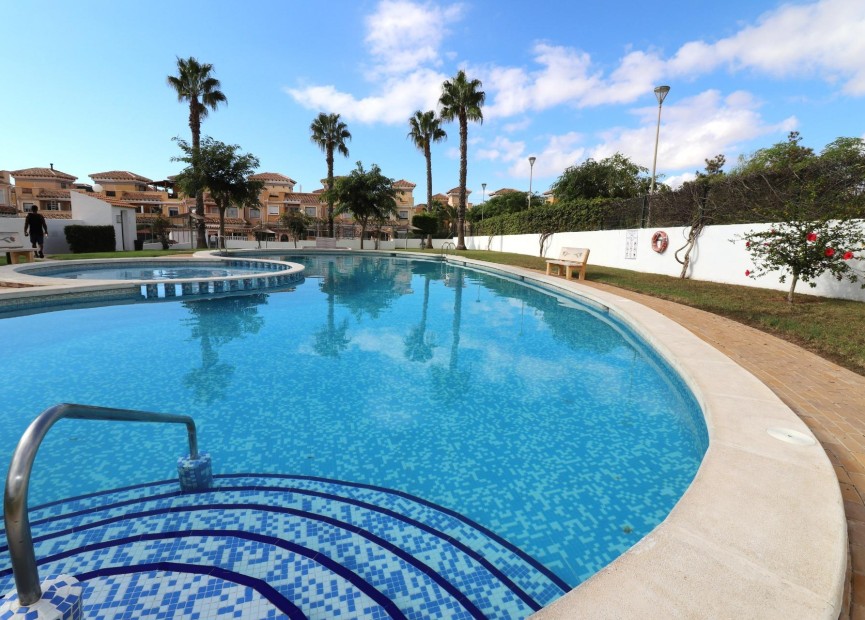 Resale - Townhouse - Torrevieja - Aguas nuevas 1