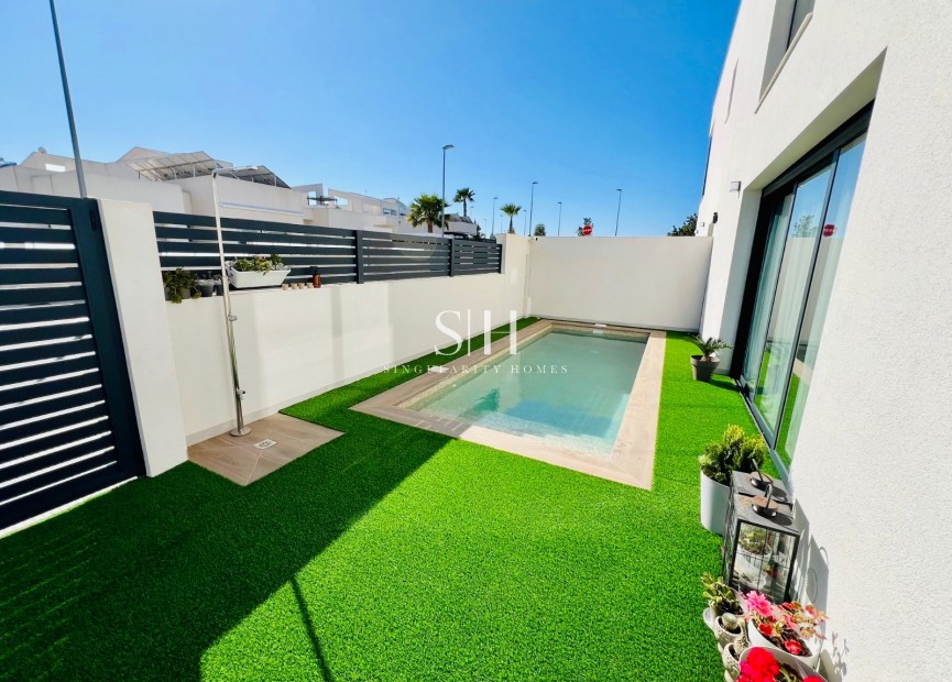 Resale - Villa - Benijofar - Pueblo