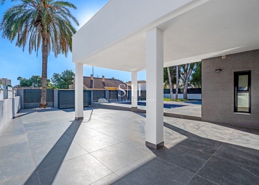 Resale - Villa - Campoamor