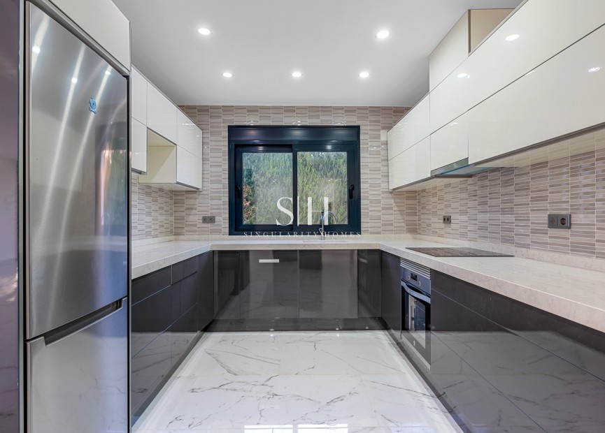 Resale - Villa - Campoamor