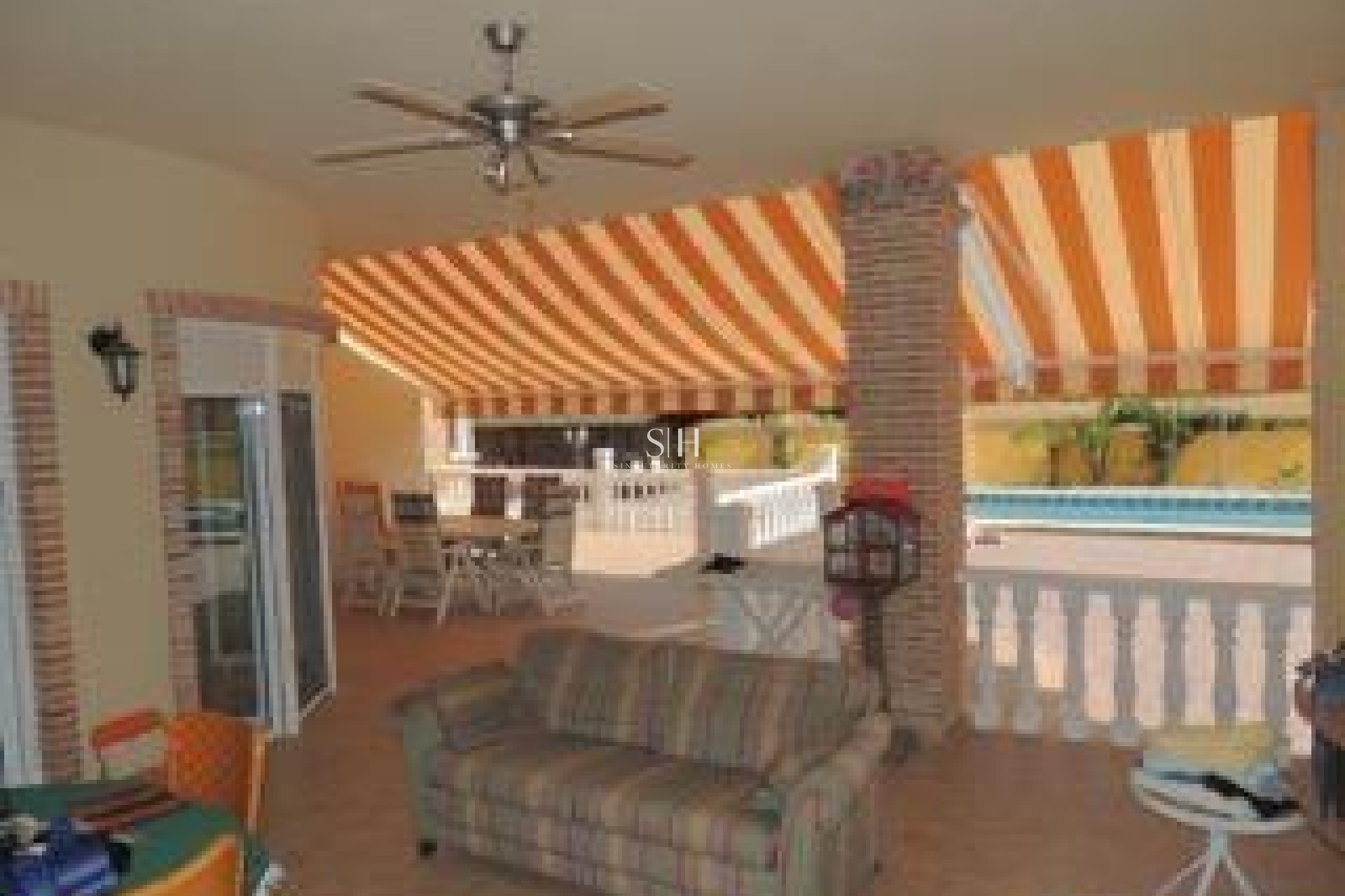 Resale - Villa - Catral