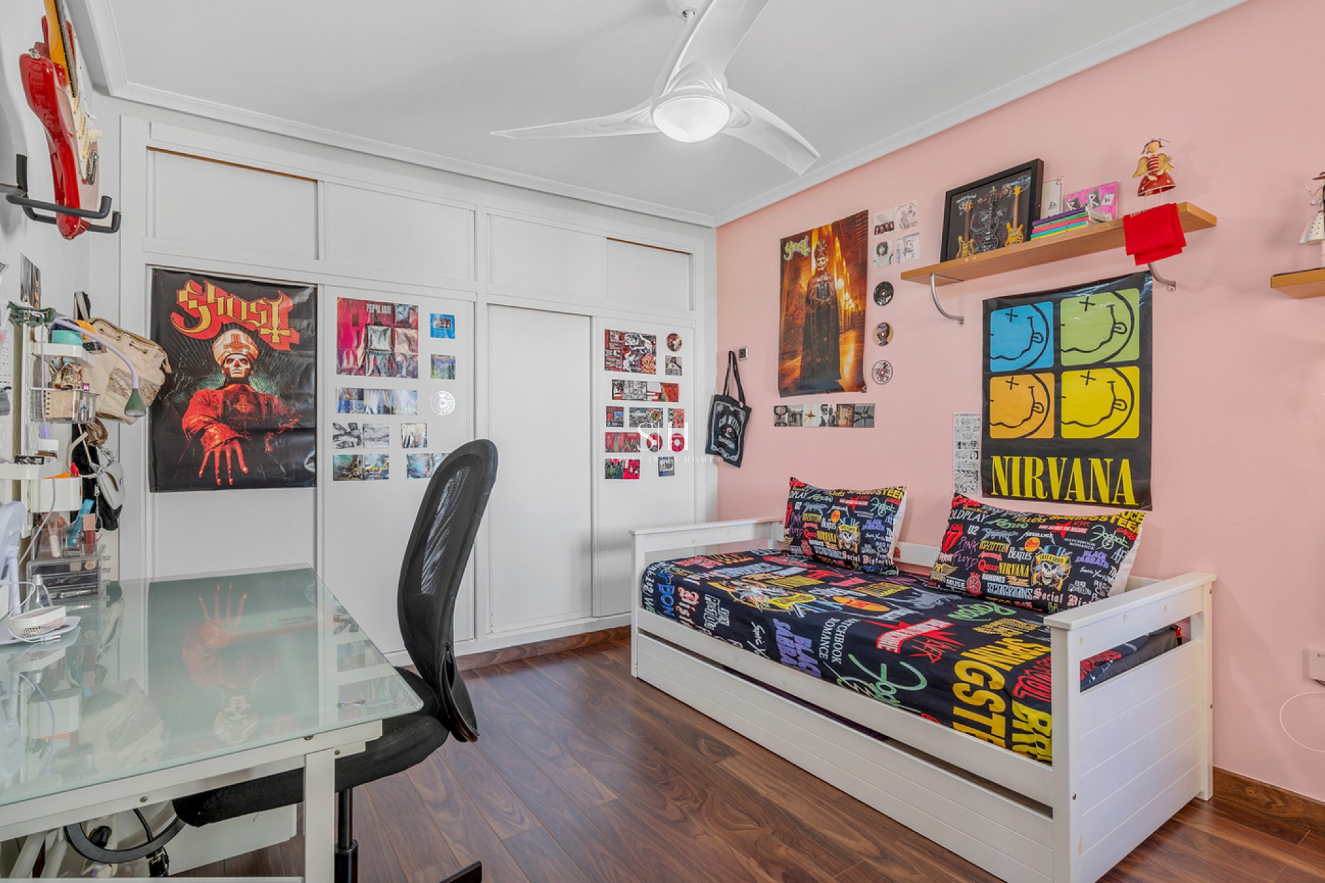Resale - Villa - Ciudad De Las Comunicaciones - Costa Blanca